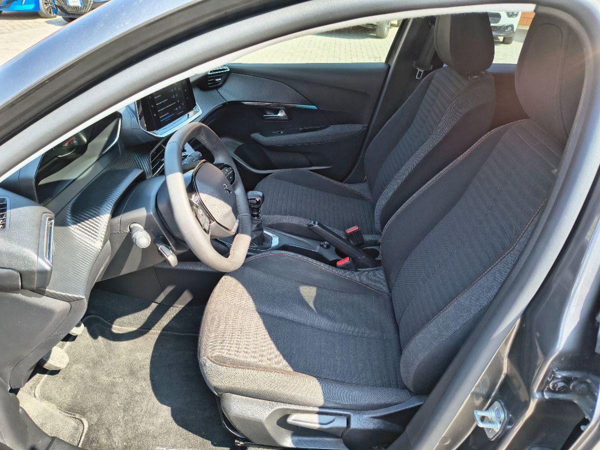 Peugeot 208 PureTech 100 Stop&Start EAT8 5 porte Allure Navi Pack (17)