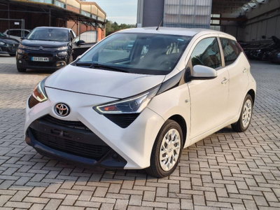 Toyota Aygo 1.0 VVT-i 72 CV 5 porte x-fun usata