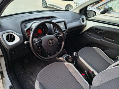 Toyota Aygo 1.0 VVT-i 72 CV 5 porte x-fun (16)