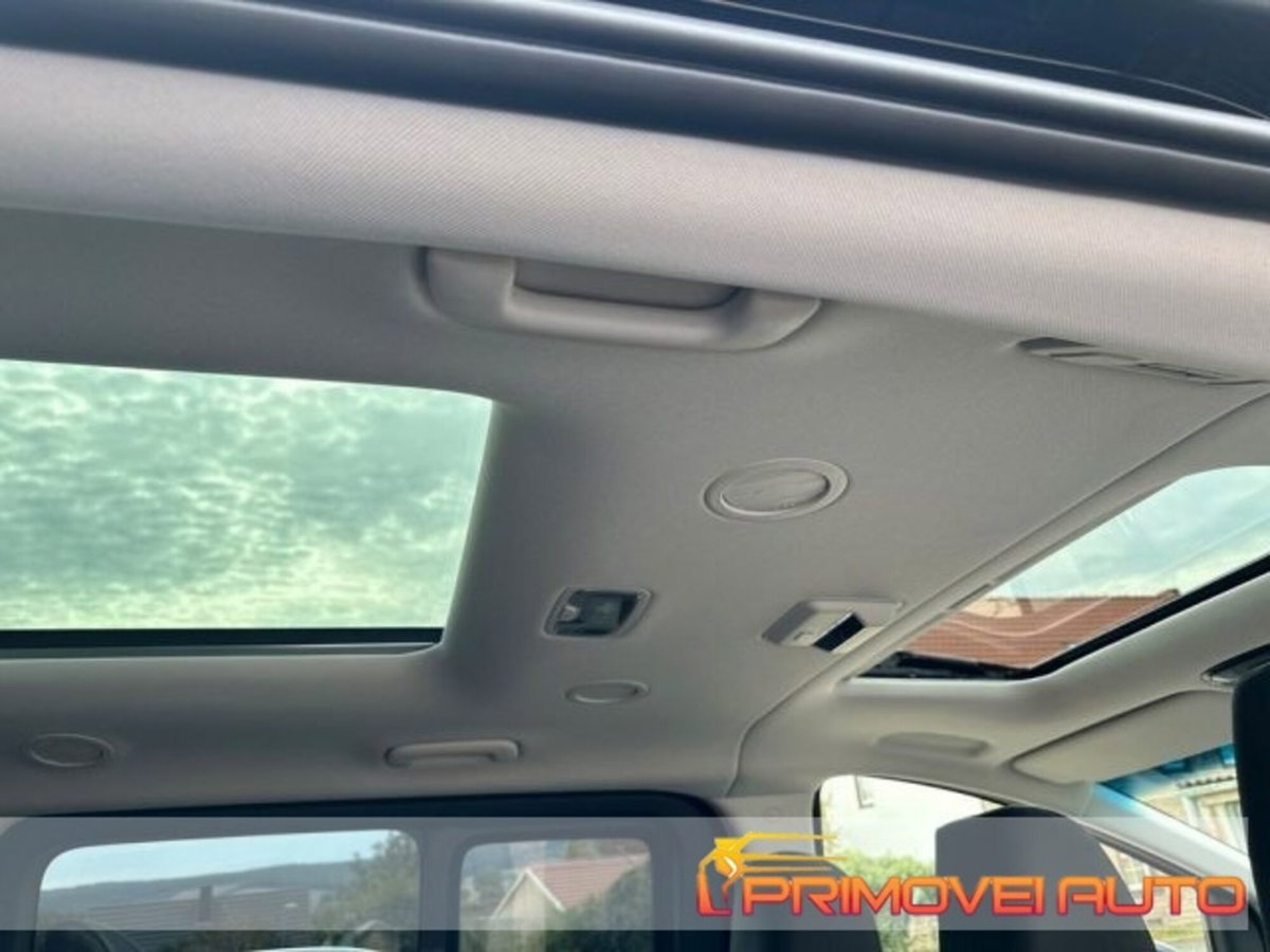 Hyundai Staria 2.2 awd auto (12)
