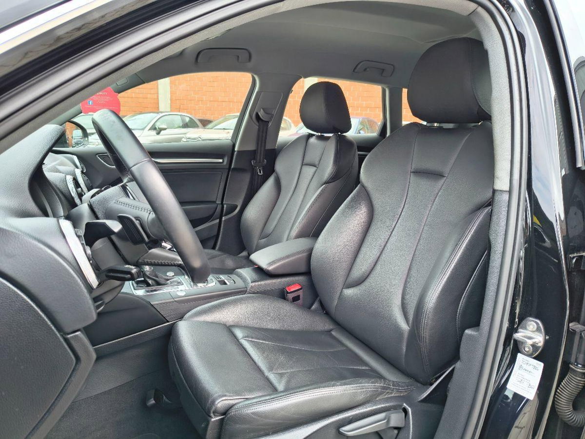 Audi A3 Sportback 30 TFSI S tronic Sport (16)