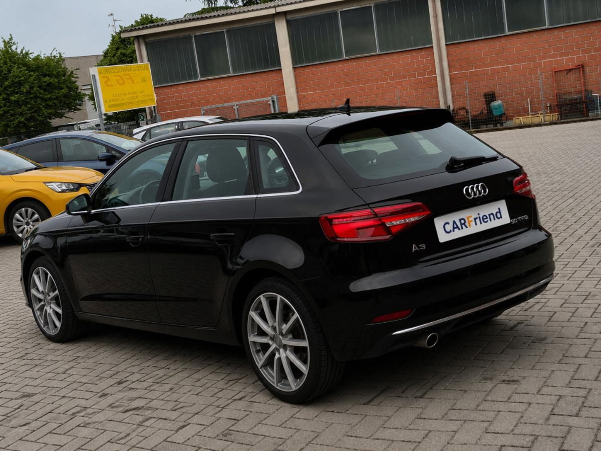 Audi A3 Sportback 30 TFSI S tronic Sport (5)
