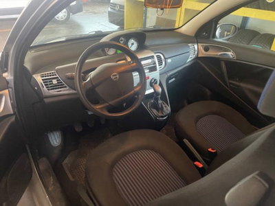 Lancia Ypsilon 1.2 Argento (2)