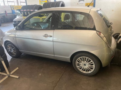 Lancia Ypsilon 1.2 Argento (4)