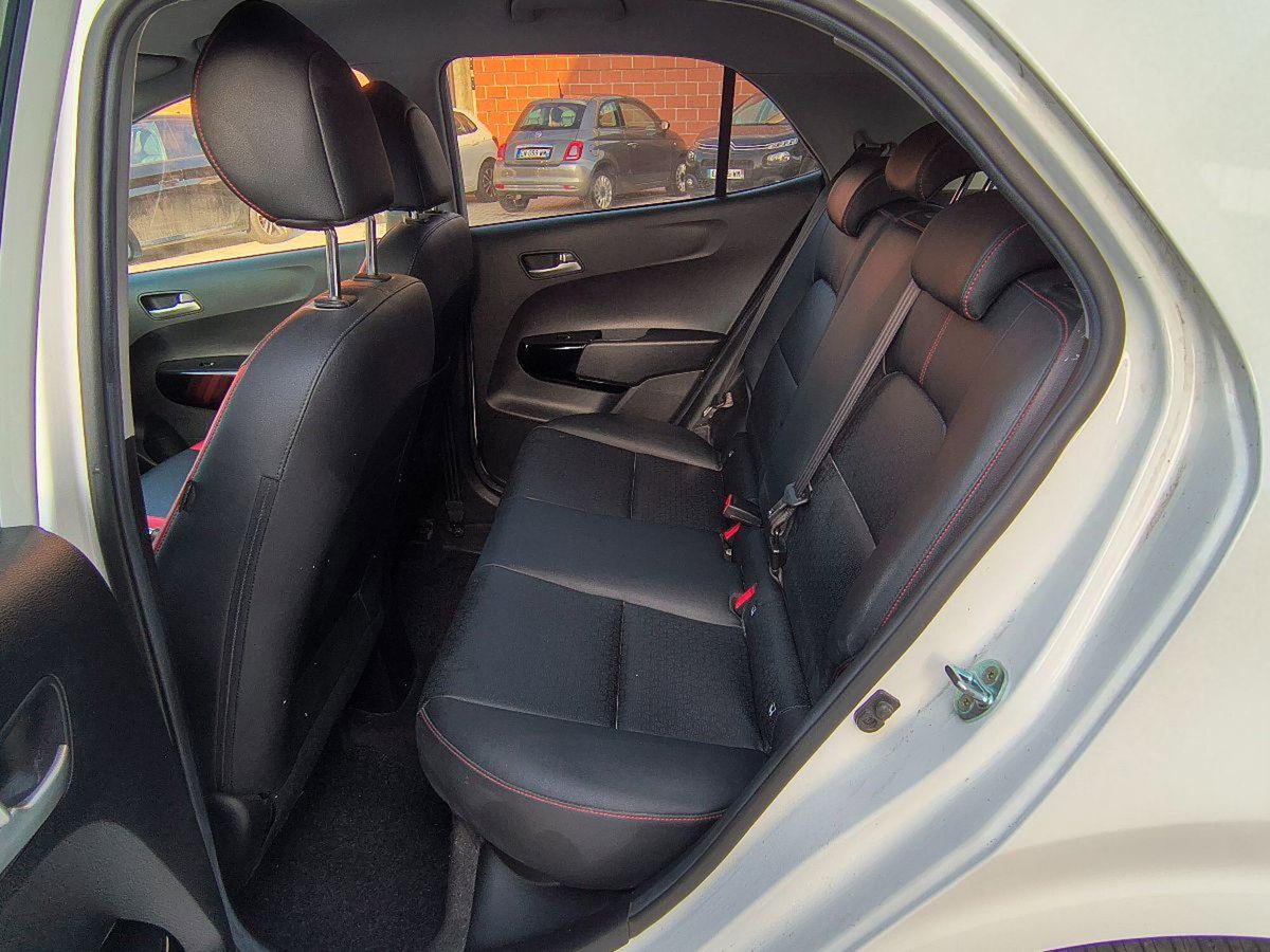 Kia Picanto 1.0 12V 5 porte GT Line (12)
