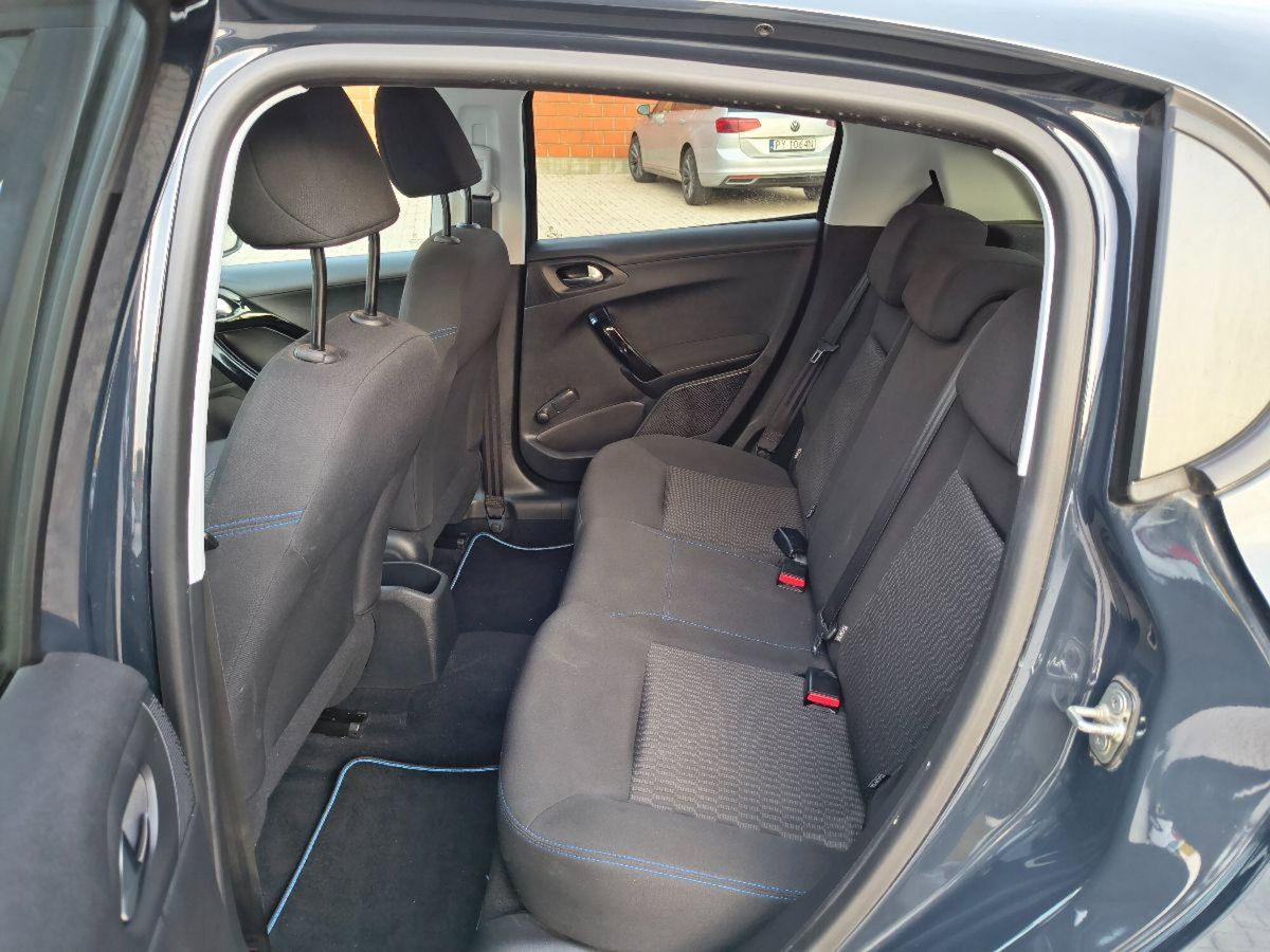 Peugeot 208 82 5 porte Allure (13)