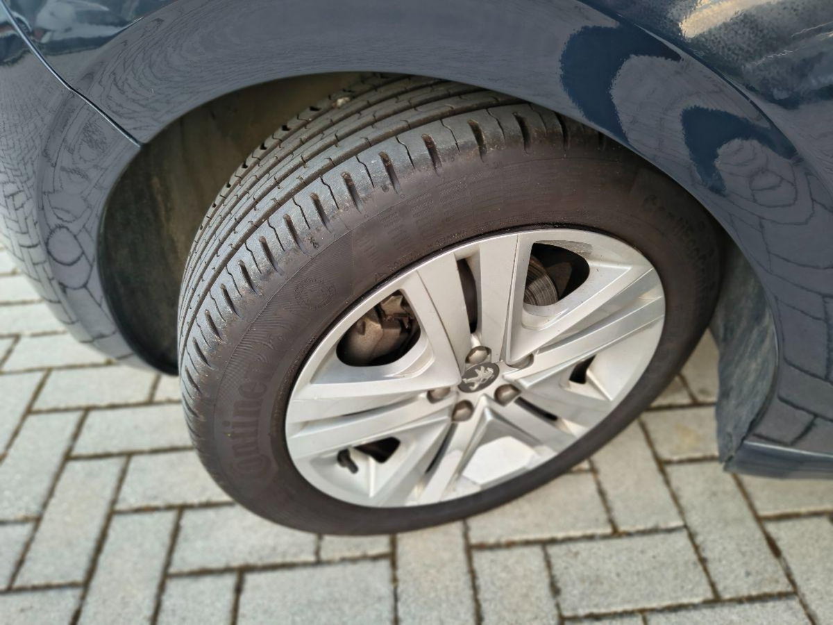 Peugeot 208 82 5 porte Allure (19)