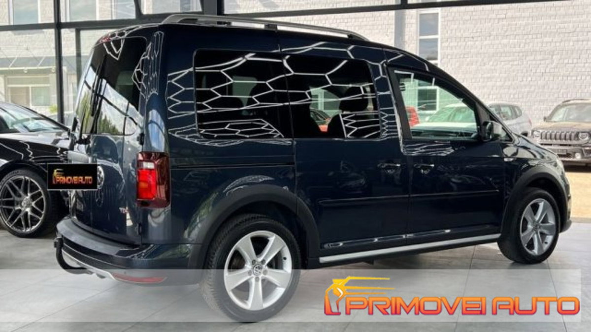 Volkswagen Caddy 2.0 TDI 150 CV (9)