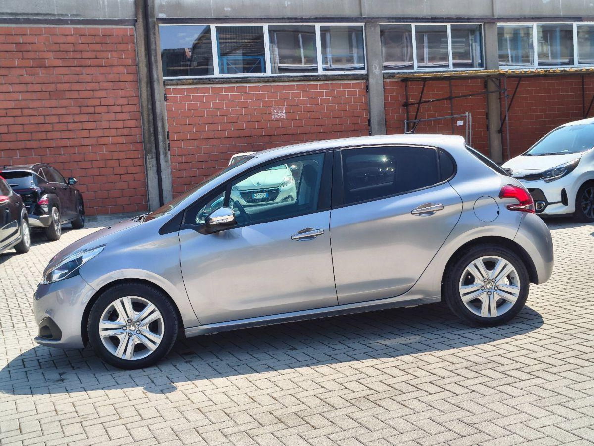 Peugeot 208 82 5 porte Touch (5)