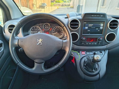 Peugeot Partner VTi 120 Outdoor (16)