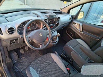 Peugeot Partner VTi 120 Outdoor (19)