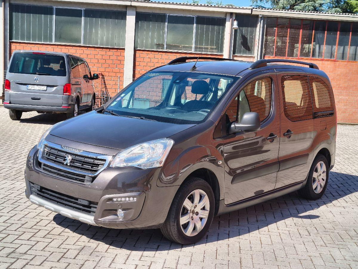 Peugeot Partner VTi 120 Outdoor (2)