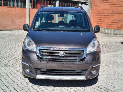Peugeot Partner VTi 120 Outdoor (3)