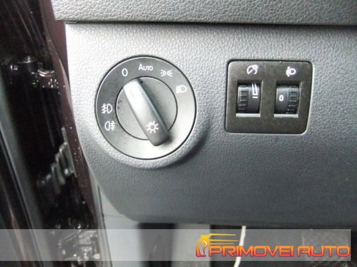 Volkswagen Caddy 2.0 TDI 102 CV DSG Trendline (12)