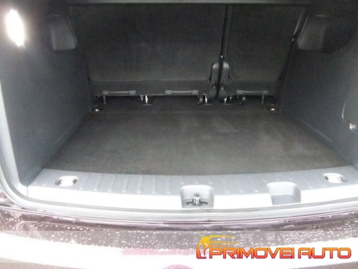 Volkswagen Caddy 2.0 TDI 102 CV DSG Trendline (9)