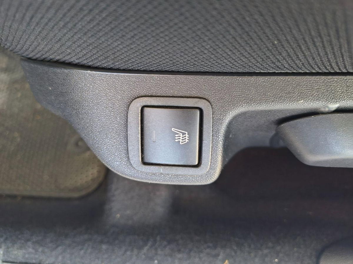 Citroen C1 C1 VTi 72 5 porte Live (10)