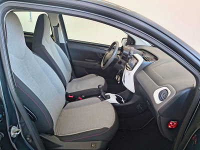 Citroen C1 C1 VTi 72 5 porte Live (9)
