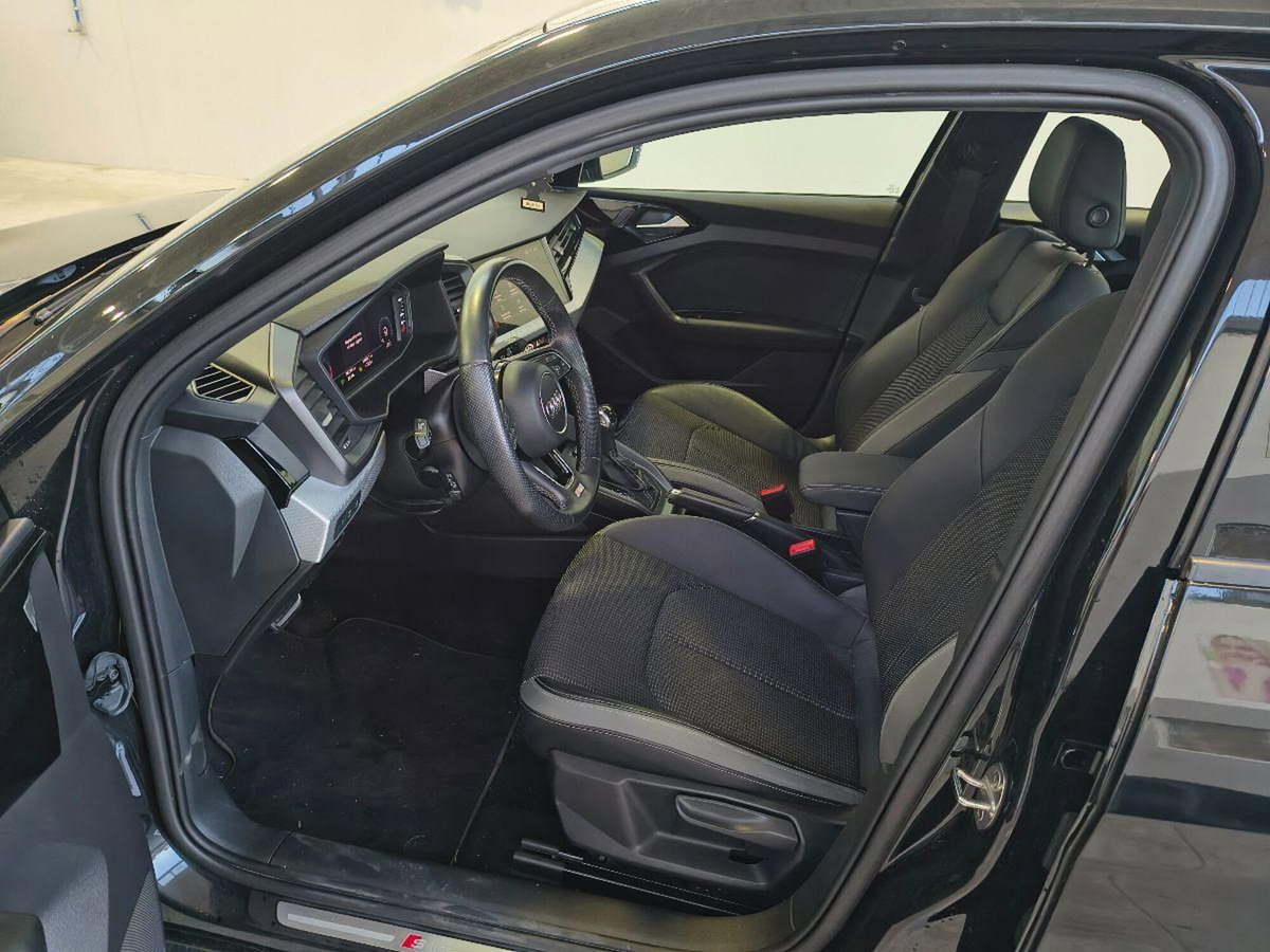 Audi A1 Sportback 30 TFSI S line edition (16)