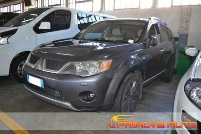 Mitsubishi Outlander 2.0 DI-D Instyle 7 p.ti DPF usata