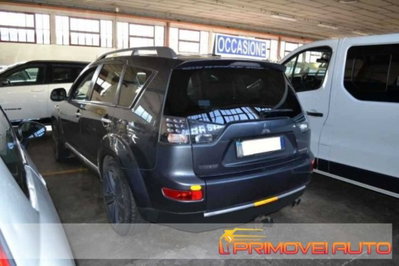 Mitsubishi Outlander 2.0 DI-D Instyle 7 p.ti DPF (3)