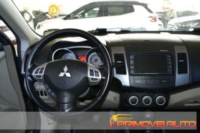 Mitsubishi Outlander 2.0 DI-D Instyle 7 p.ti DPF (8)