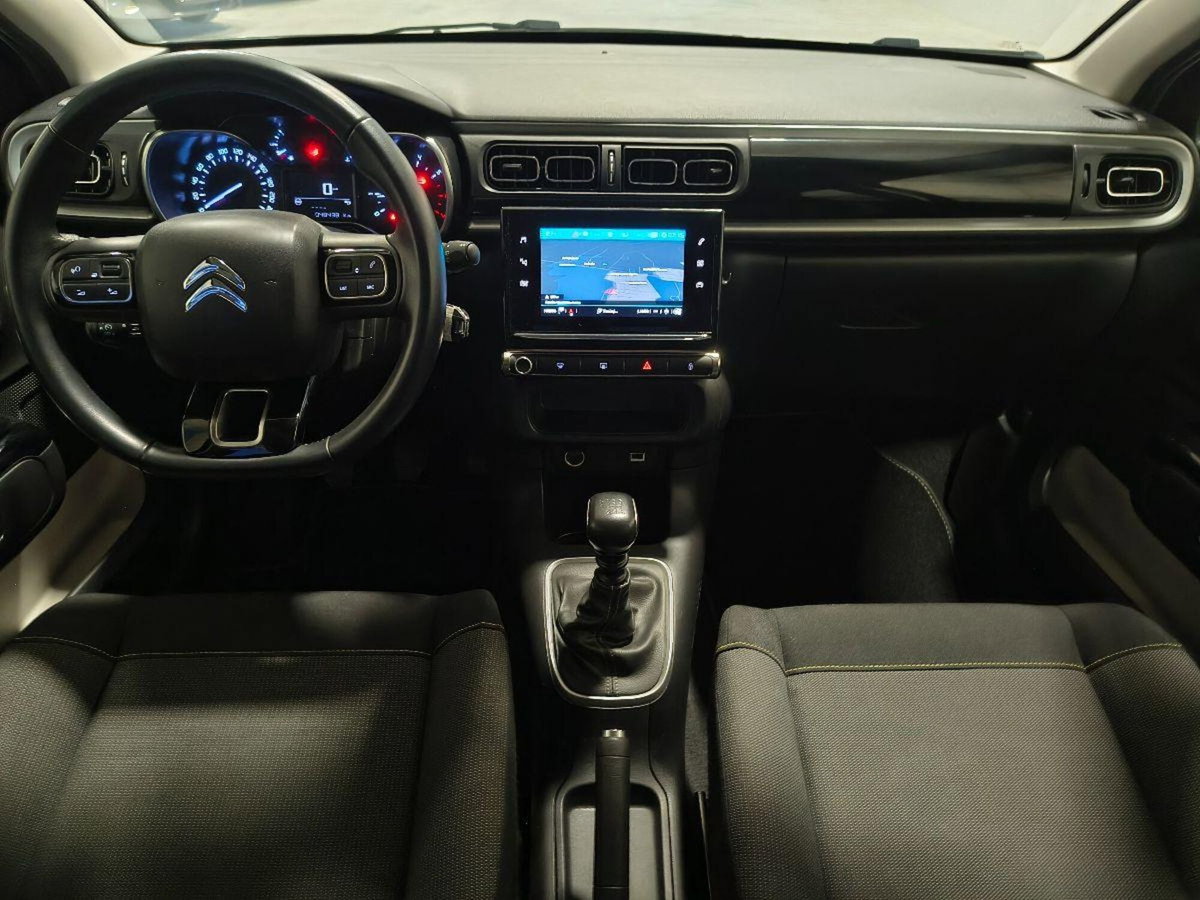 Citroen C3 PureTech 110 S&S Shine (13)