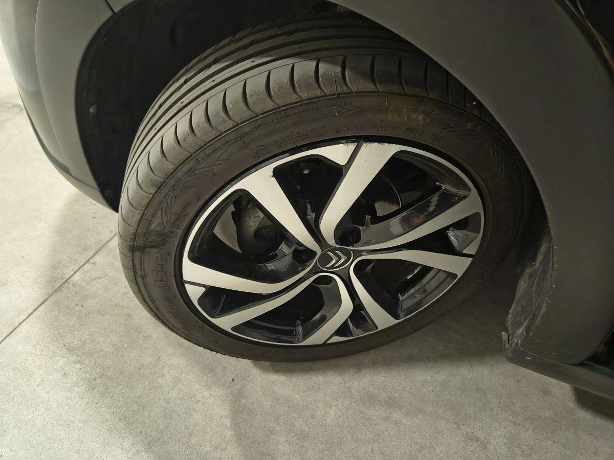 Citroen C3 PureTech 110 S&S Shine (18)