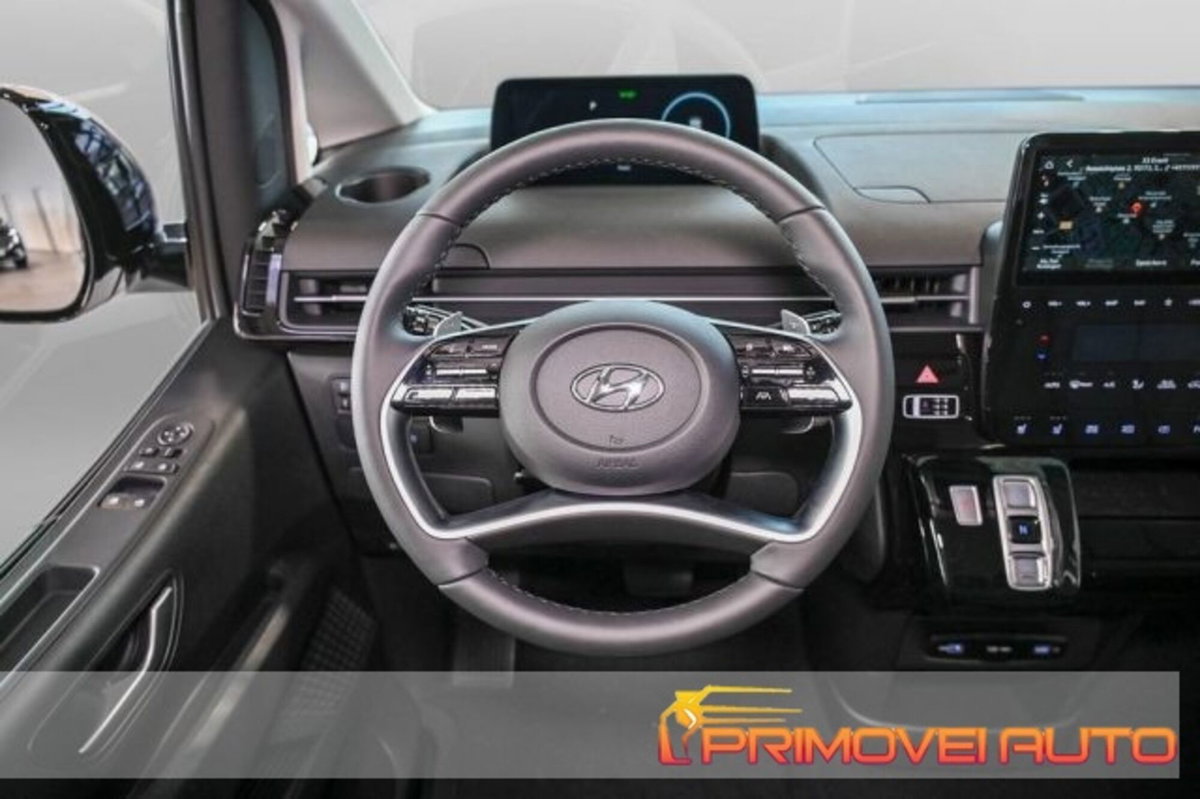 Hyundai Staria 2.2 2wd auto (2)