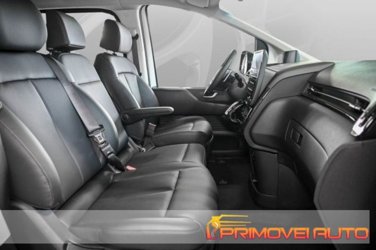 Hyundai Staria 2.2 2wd auto (8)