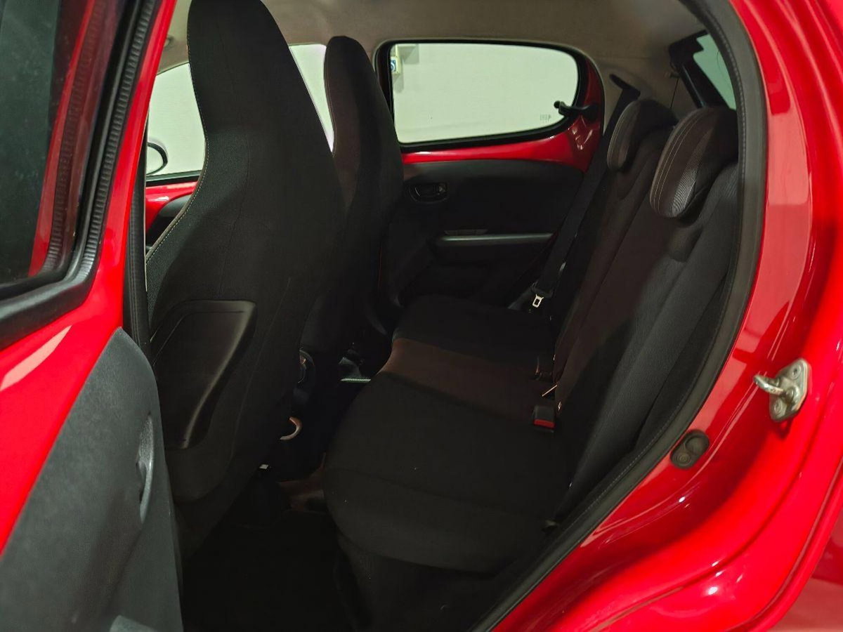 Peugeot 108 72 5 porte Style (12)
