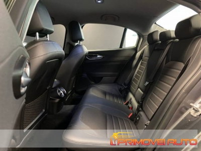 Alfa Romeo Giulia 2.2 Turbodiesel 150 CV AT8 Business (4)