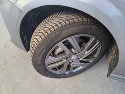 Peugeot 208 PureTech 75 Stop&Start 5 porte Like (17)