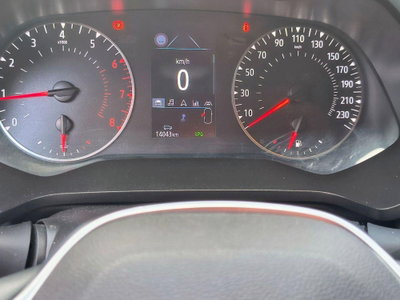 Renault Captur TCe 100 CV GPL Techno (18)
