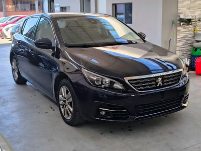 Peugeot 308 PureTech Turbo 130 S&S Allure Pack (2)