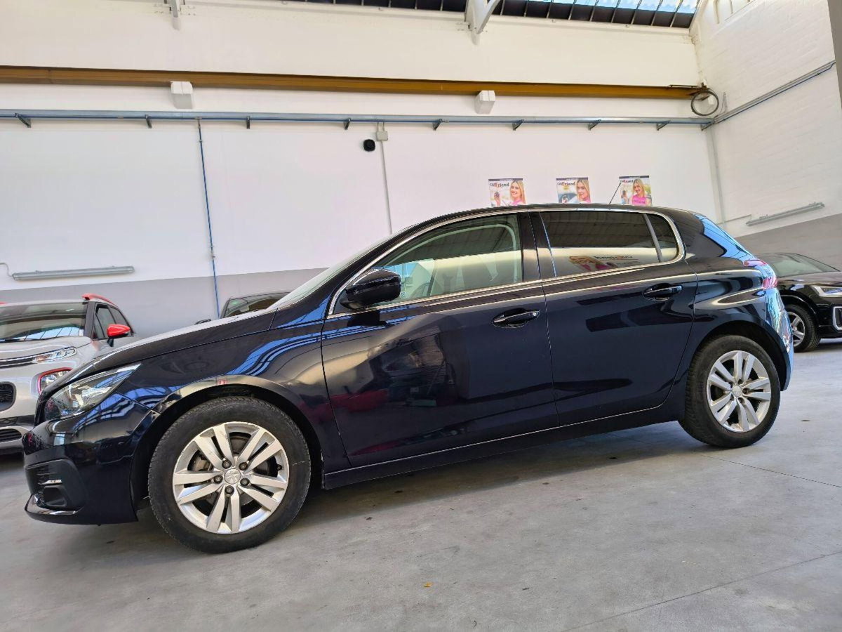 Peugeot 308 PureTech Turbo 130 S&S Allure Pack (4)