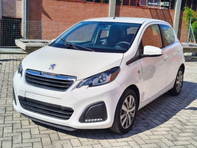 Peugeot 108 82 5 porte Active usata