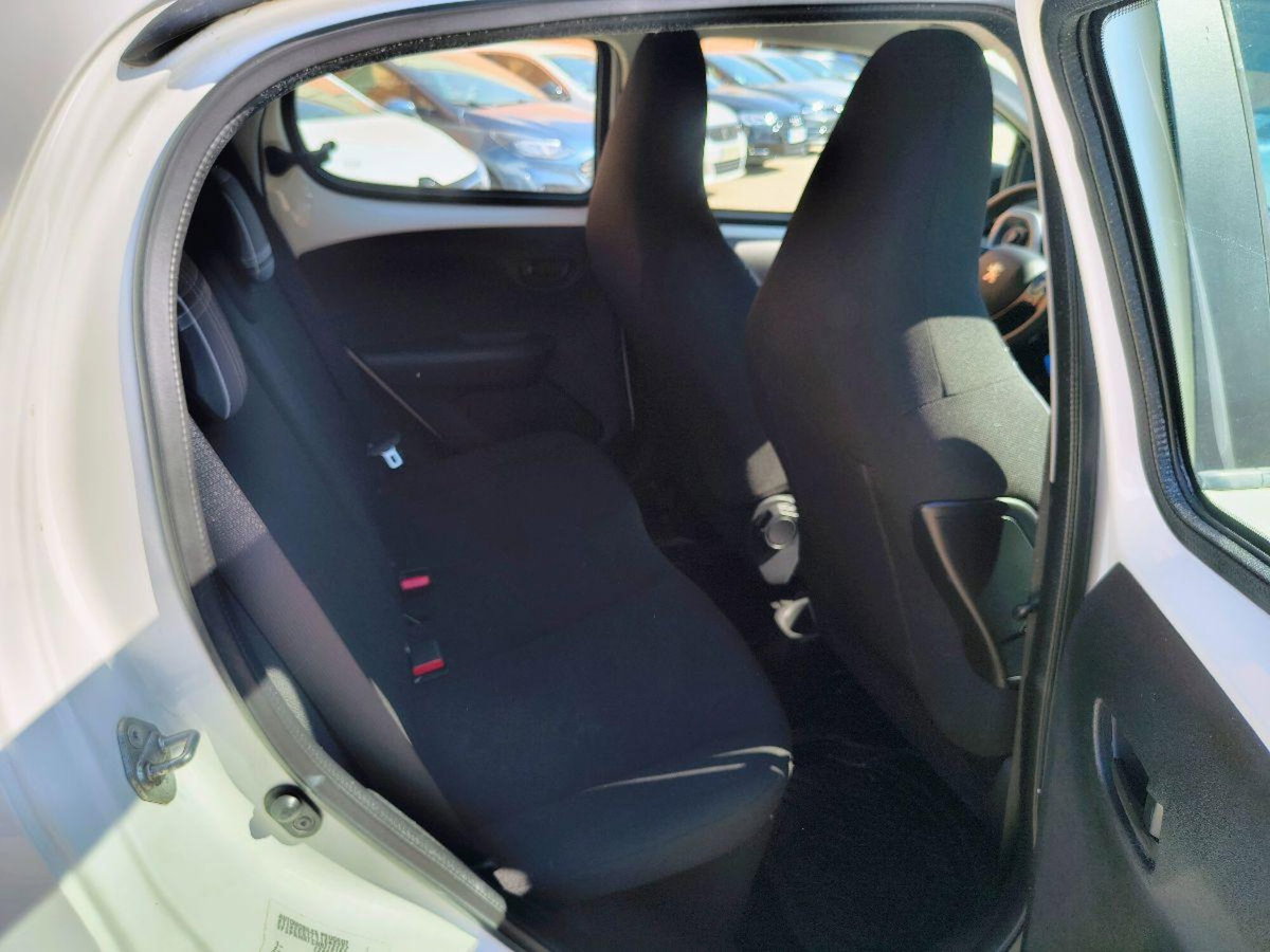 Peugeot 108 82 5 porte Active (11)