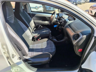 Peugeot 108 82 5 porte Active (9)