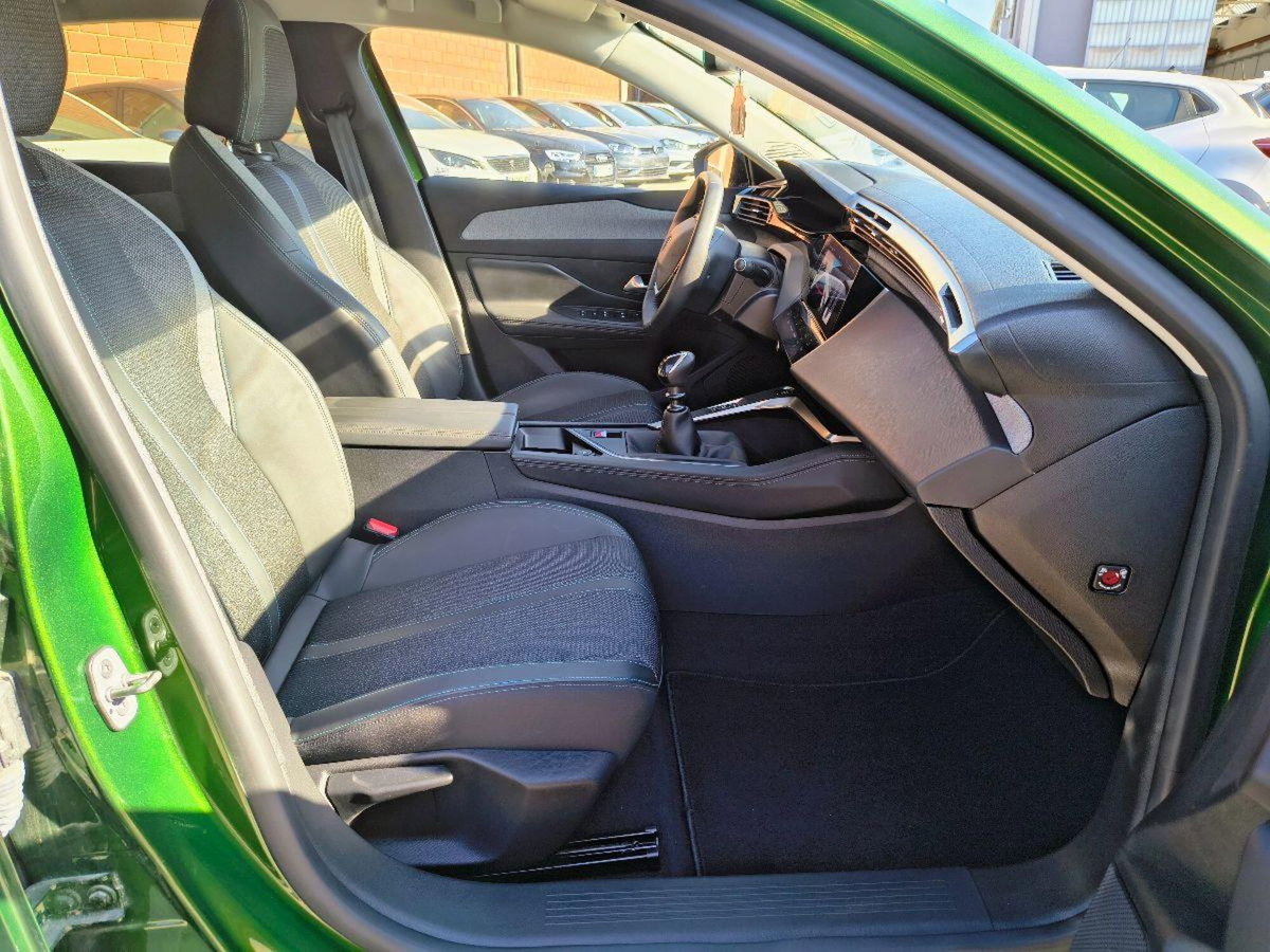Peugeot 308 PureTech Turbo 130 S&S Allure Pack (10)