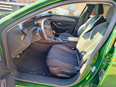 Peugeot 308 PureTech Turbo 130 S&S Allure Pack (17)