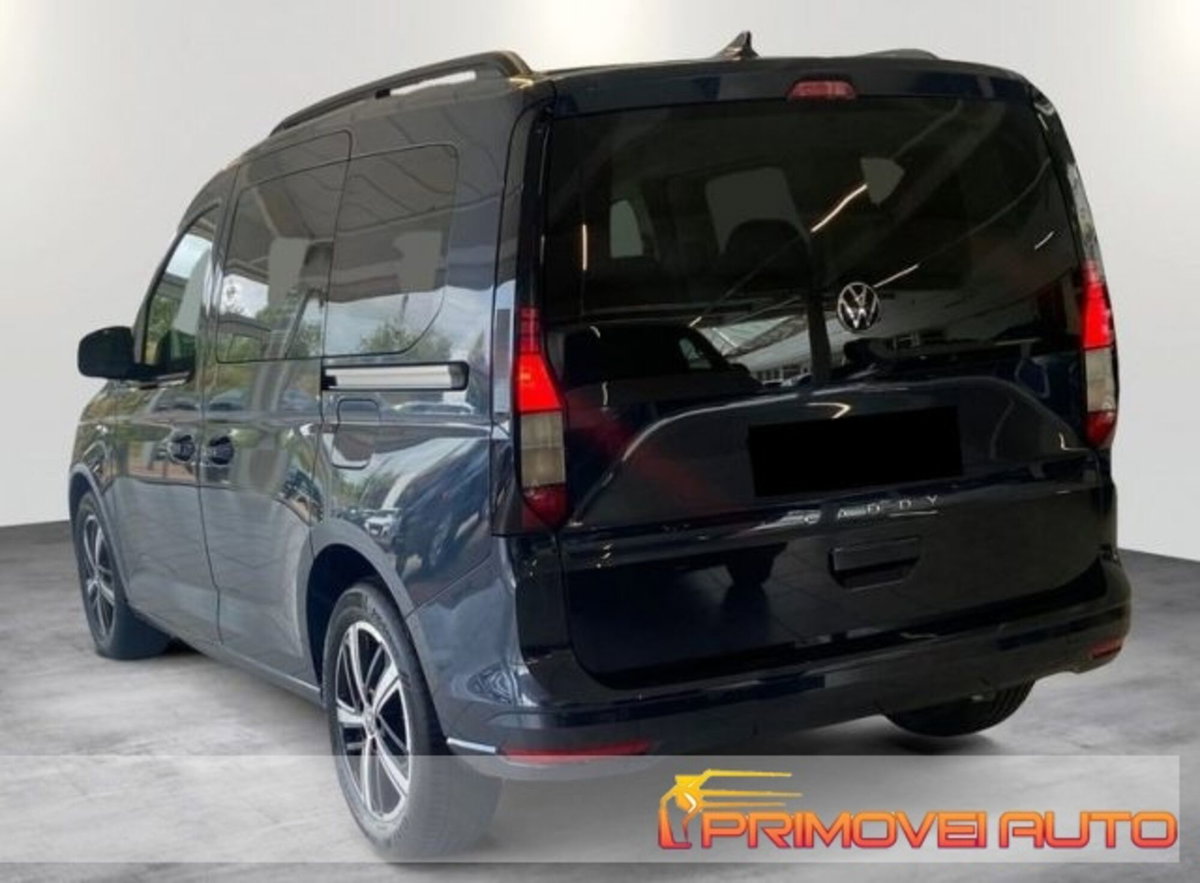 Volkswagen Caddy 2.0 TDI 102 CV (16)