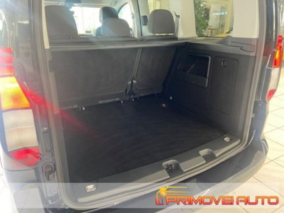 Volkswagen Caddy 2.0 TDI 102 CV (17)