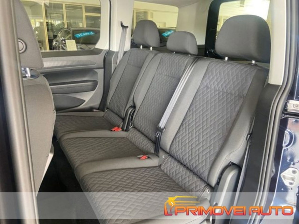 Volkswagen Caddy 2.0 TDI 102 CV (9)