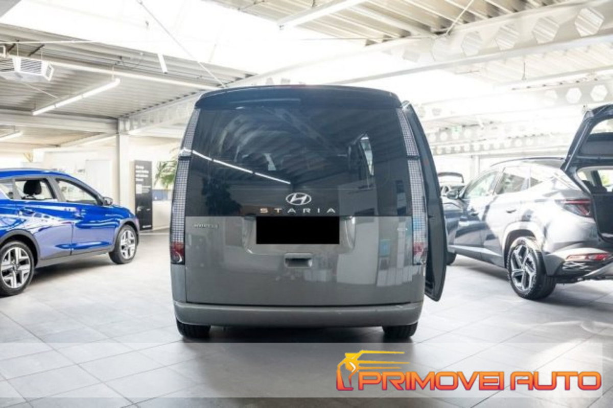 Hyundai Staria 2.2 awd auto (5)