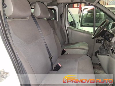 Opel Vivaro Furgone 27 2.0 CDTI PC-TN Combi 9 posti Fap (10)