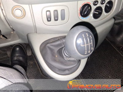 Opel Vivaro Furgone 27 2.0 CDTI PC-TN Combi 9 posti Fap (16)