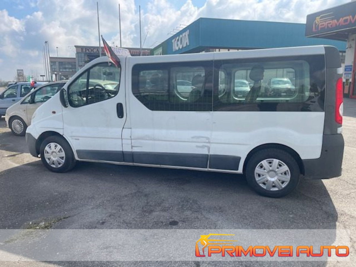 Opel Vivaro Furgone 27 2.0 CDTI PC-TN Combi 9 posti Fap (3)