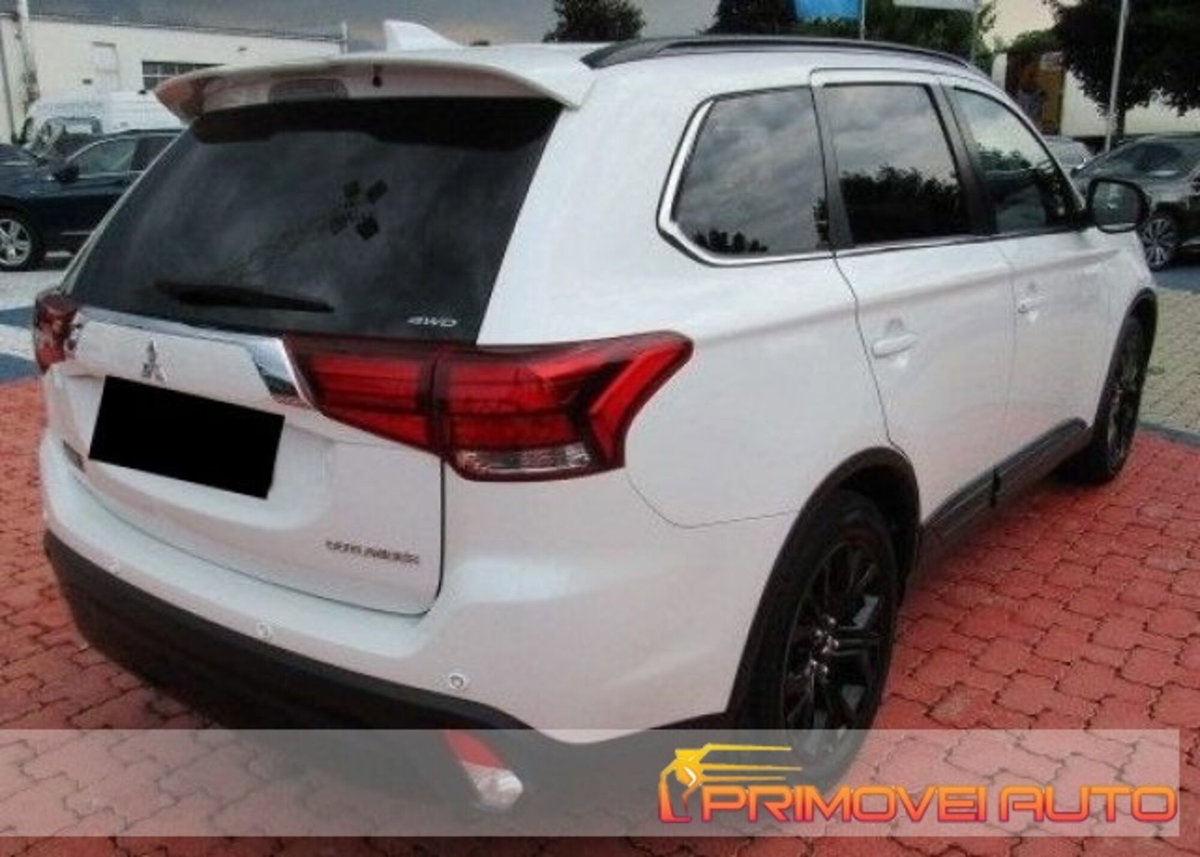 Mitsubishi Outlander 2.0 MIVEC 4WD CVT Intense (5)