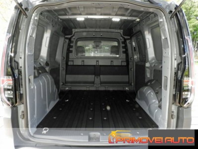 Volkswagen Caddy 1.5 TSI 114 CV DSG Style (10)