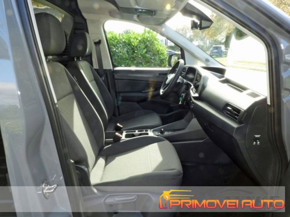 Volkswagen Caddy 1.5 TSI 114 CV DSG Style (2)